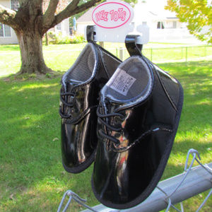 Wee Tots Infant boys sz 1 0-6M black patent shoes